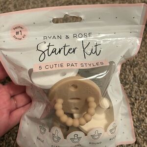 Ryan & Rose Starter Kit - Tan Pacifier Set + extra pacifier